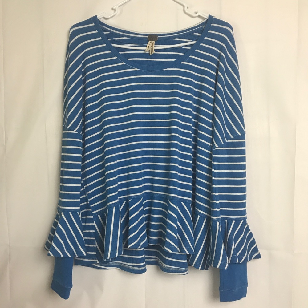 We The Free Top Blue White Bell Sleeve Stretch JP
